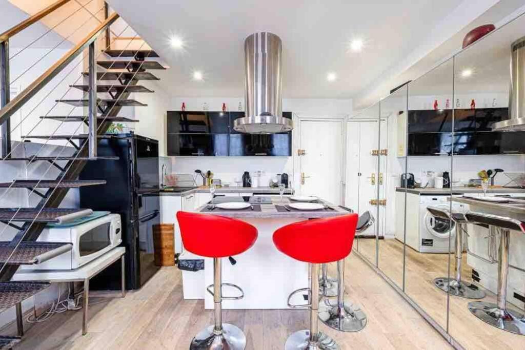 Apartment Duplex 45m2 -zac L'oreal - Palais De Justice Paris Clichy